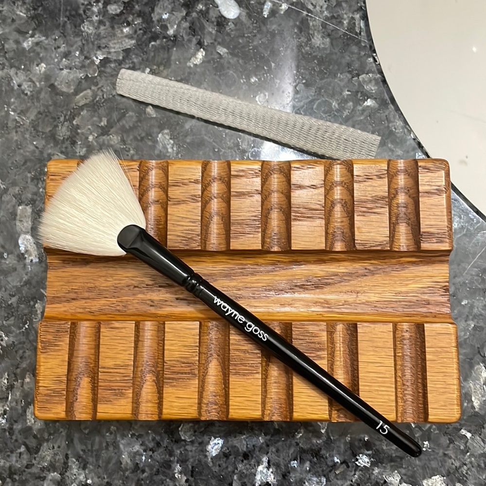 SOLD—Wayne Goss Fan Brush #15